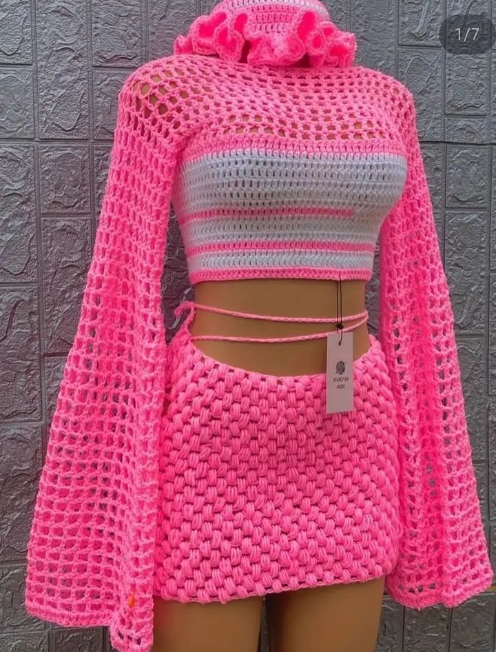 Ensemble en crochet rose à volants, création Senan Shop